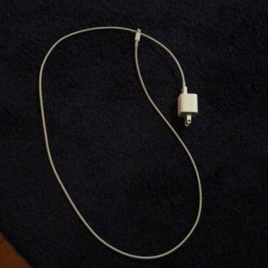 iPhone 6-8 charger (box included )